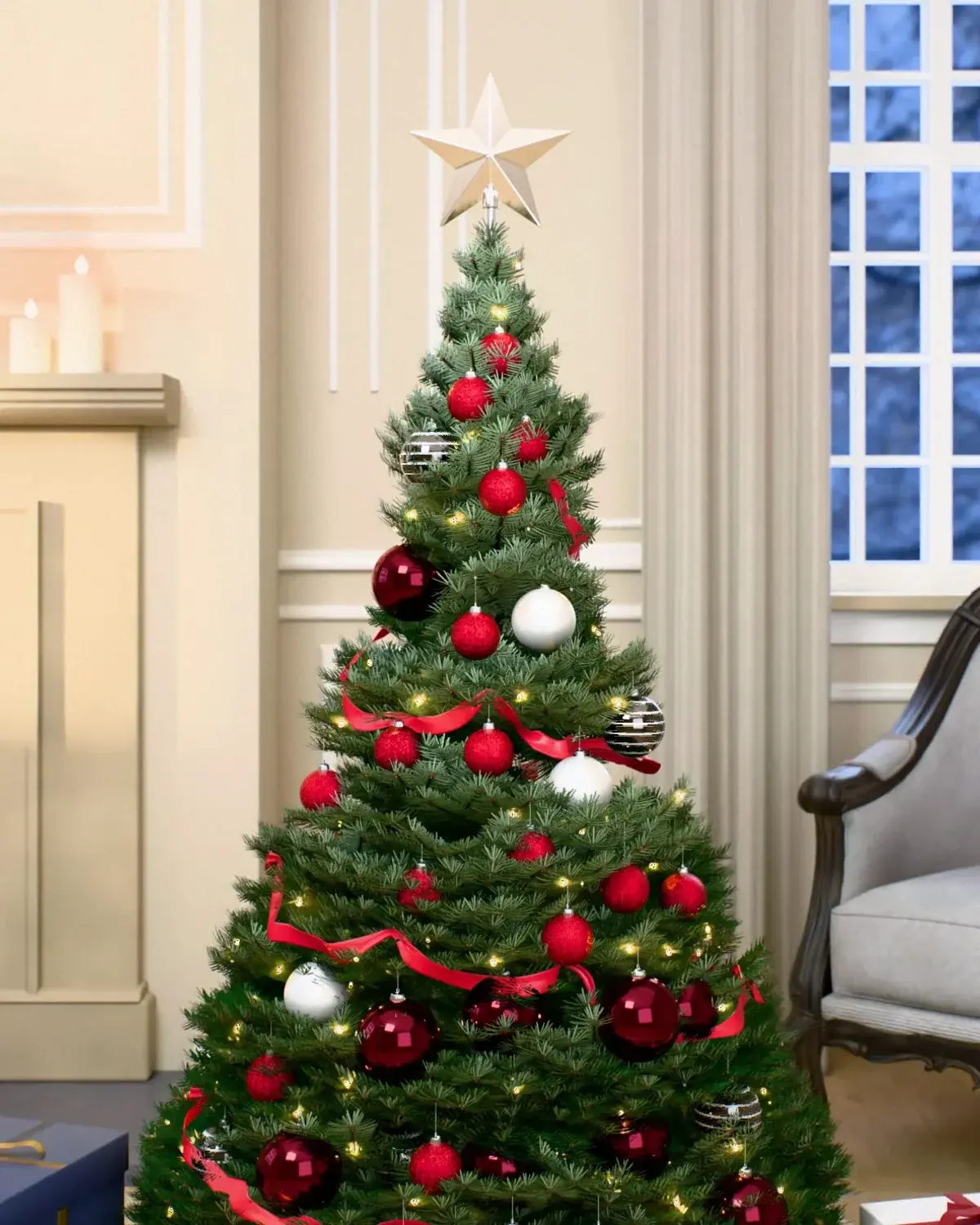 Christmas tree decorated with the “Red & White” set